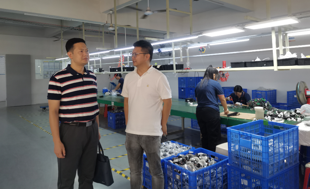 胡书记-中山市森德照明有限公司..jpg 图片