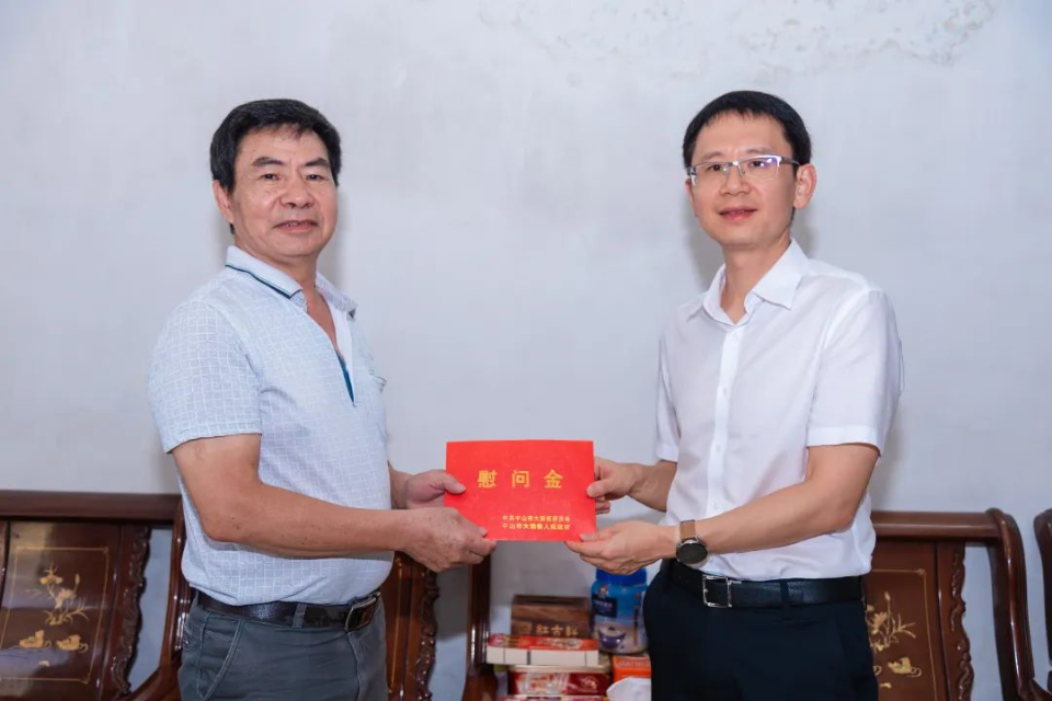 20230801市军分区司令员李云涛到大涌进行八一慰问-16.jpg 图片