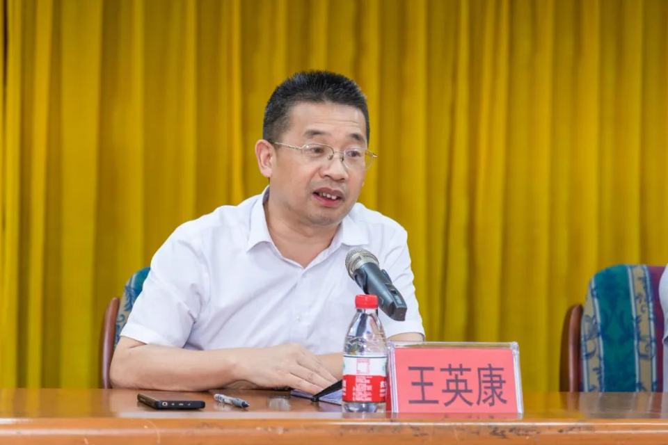 20230821大涌百千万工程“三清三拆三整治”会议-11.jpg 图片