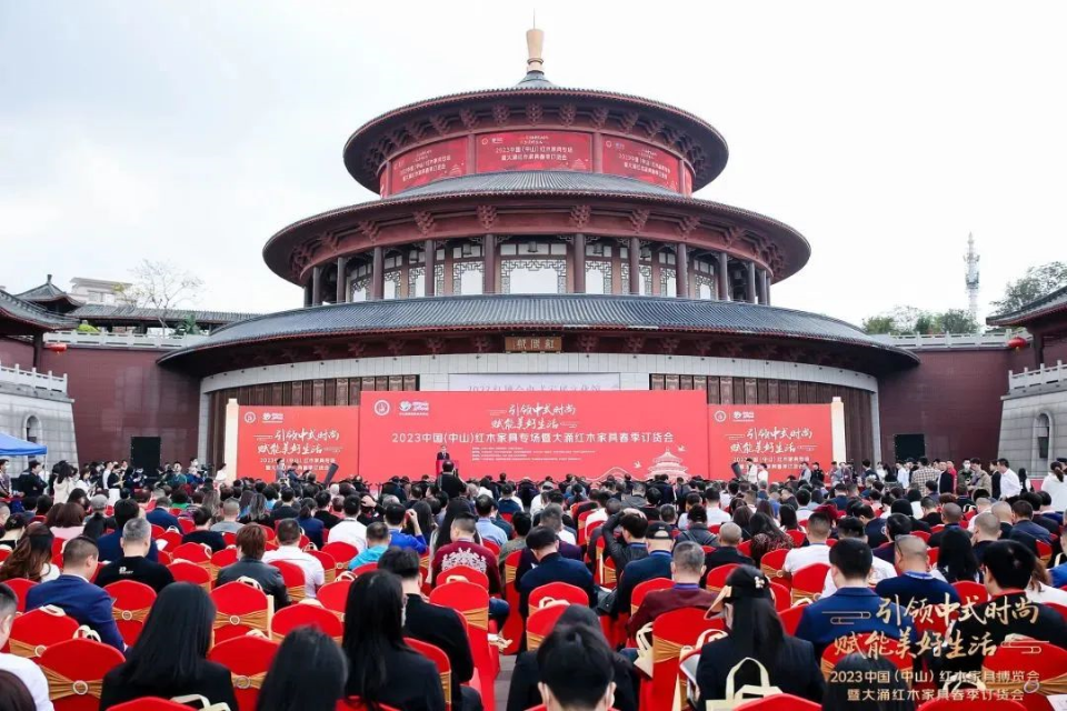 c2503ca2eecd276c751f5488fc49477c.jpeg 图片