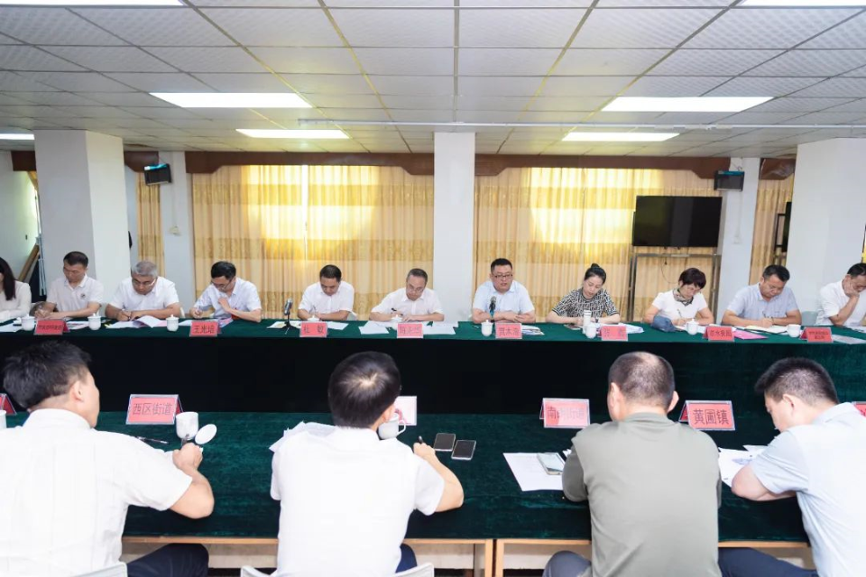 20231013中山市人大组织代表到大涌调研河涌整治情况-42.jpg 图片