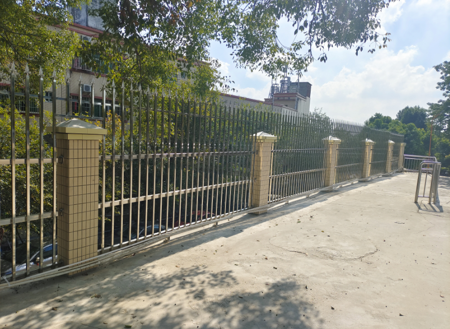 南文小学施工后2.png 图片