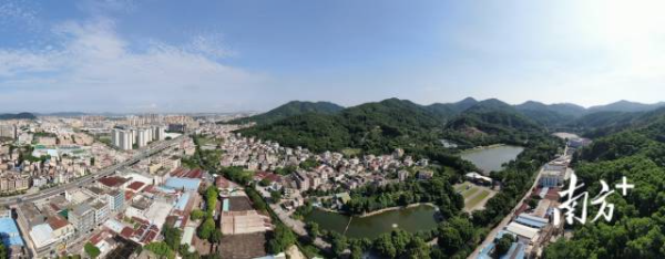 鸟瞰白溪村。 南方+ 叶志文 拍摄