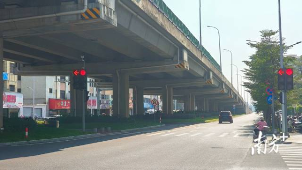 桥下空间。 南方拍客 罗誉 供图