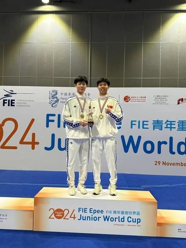 Peng Shengwei (L) and Su Zhiwei. (Photo provided to Zhongshan Daily) Peng Shengwei (L) and Su Zhiwei. (Photo provided to Zhongshan Daily)