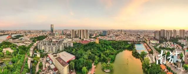 图为中山市小榄镇。 南方+ 叶志文 拍摄 图片